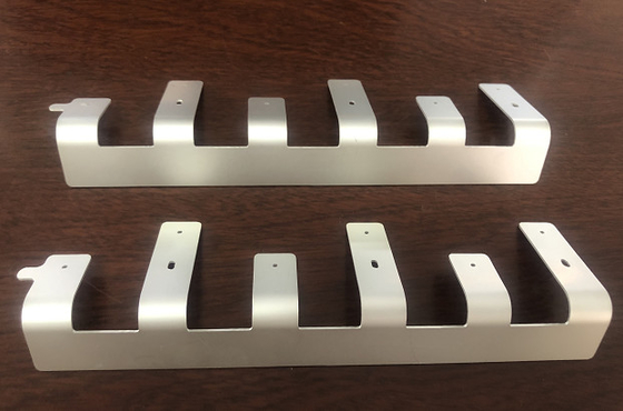 Battery with aluminum brand soft connection